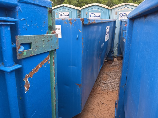 12 ft 2 in 15 cyd Roll-Off Container