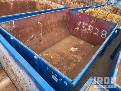 12 ft 2 in 15 cyd Roll-Off Container
