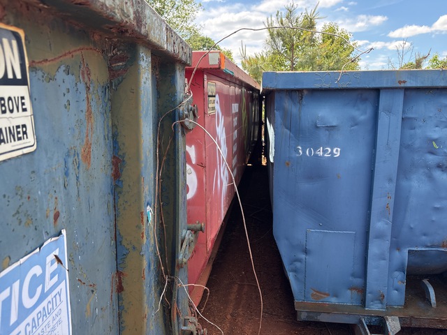 22 ft 8 in 30 cyd Roll-Off Container