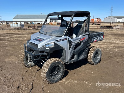 Polaris Ranger XP 900 4x4 Côte à côte