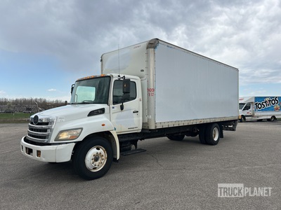 2012 Hino Conventional Type Truck 6x4 شاحنة فان