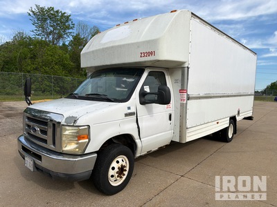 2008 Ford E-350 CUTAWAY 4x2 Step Van