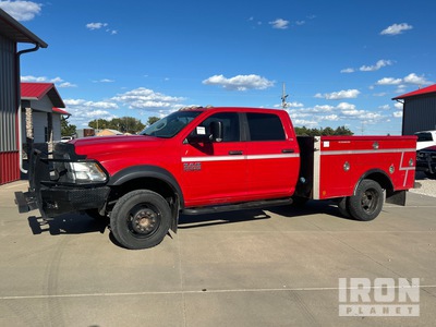 2015 Dodge 5500 SLT 4x4 Crew Cab Service Truck