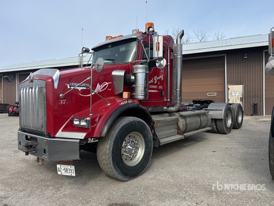 2015 Kenworth T800 6x4 T/A Day Cab Truck Tractor