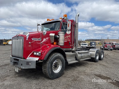 2019 Kenworth T800 6x4 T/A Day Cab Truck Tractor