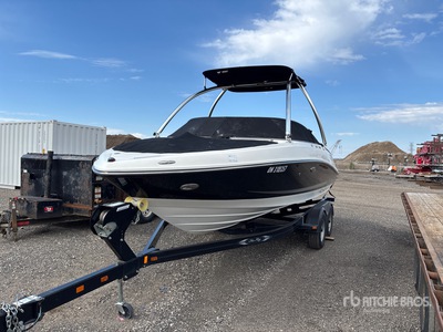 2011 Sea Ray 210SLX3 109 21 ft Bowrider-boot
