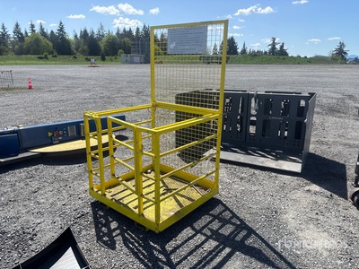 48 in 110 kg Man Basket