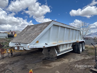Fruehauf 32 ft T/A Belly Dump Trailer