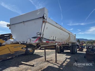 1986 Hobbs 30 ft T/A Frameless Demolition End Dump Trailer