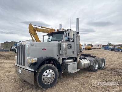 2009 Peterbilt 388 6x4 T/A Dagcabine Trekker