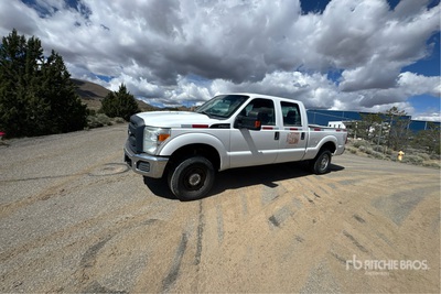 2012 Ford F-250 XL 4x4 Crew Cab بيك اب