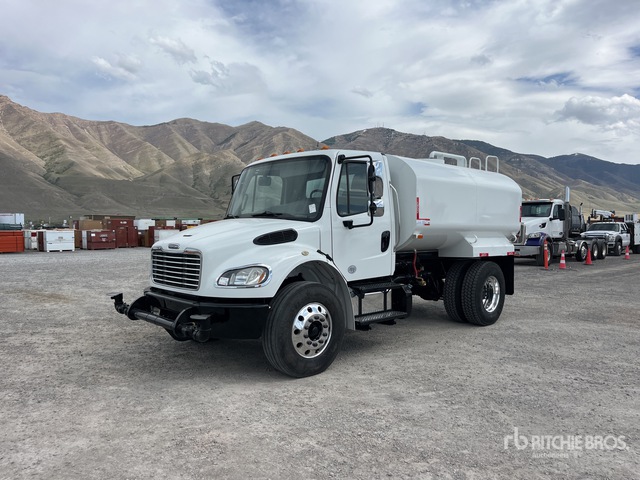 2015 Freightliner M2 106 4x2 Water Truck