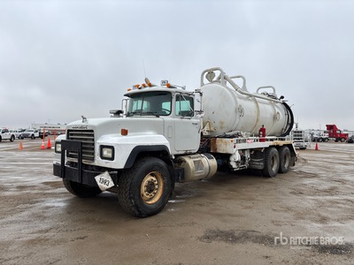 Westech on 1999 Mack RD690 6x4 Vacuum Tanker Truck