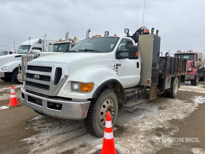 Knuckle Boom on 2012 Ford F-650 4x2 Boom Truck