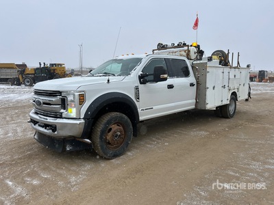 2019 Ford F-550 XLT 4x4 Crew Cab Camion de service