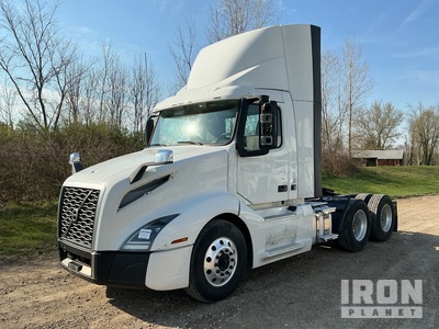 2020 Volvo VNL300 6x4 T/A Day Cab Truck Tractor