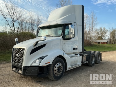 2020 Volvo VNL300 6x4 T/A Day Cab Truck Tractor