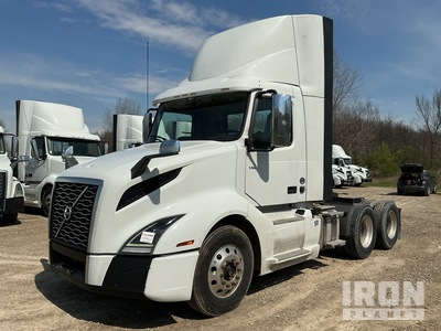 2020 Volvo VNL300 6x4 T/A Day Cab Truck Tractor