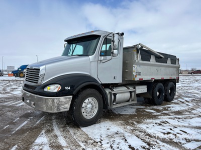 2005 Freightliner Columbia 112 6x4 T/A Dump Truck