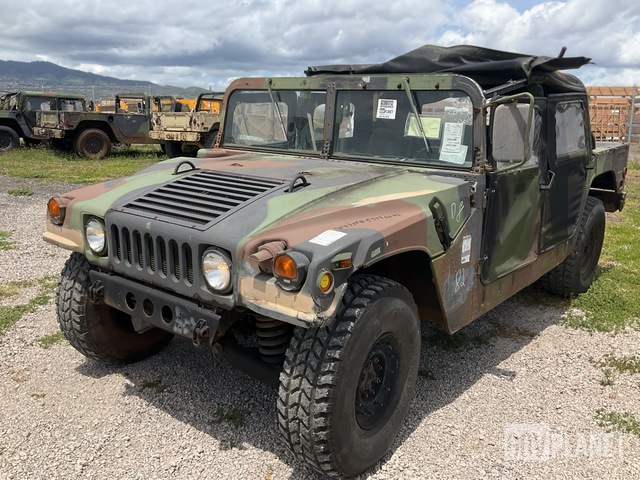 2007 AM General M1097R1 HMMWV 4 Door Soft Top w/Truck Body