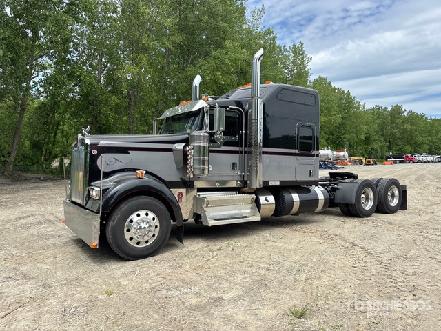 2019 Kenworth W900 6x4 T/A Sleeper Truck Tractor