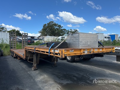 2014 MaxiTrans 13.5 m Tri/A مقطورة سطح السفينة