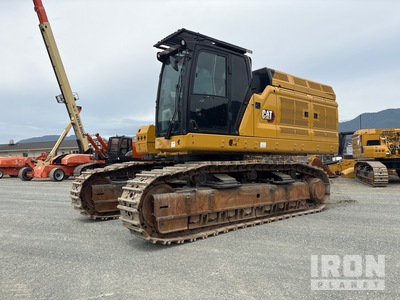 2024 Cat 374 VG حفارة بجنزير
