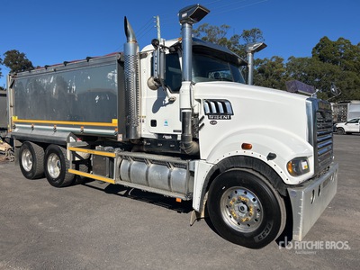 2017 Mack CMHR Trident 6x4 3-Achs Kipper-Lkw