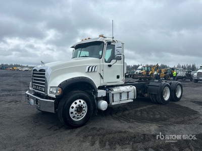 2012 Mack GU713 6x4 Tracteur Routier