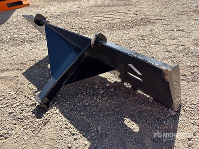 2025 Kit Containers QT-TM 2 in Skid Steer Hitch Receiver (Unused)