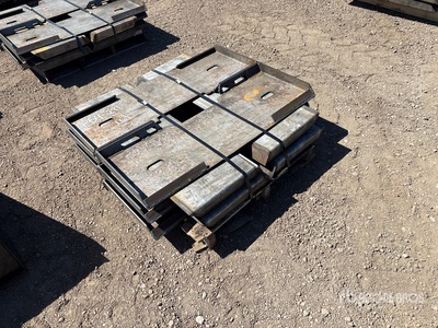 2025 Kit Containers QT-F-BLANK 46 in Skid Steer Attachment Mounting Plate (Unused)