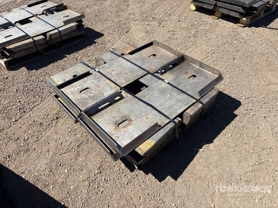 2025 Kit Containers QT-F-BLANK 46 in Skid Steer Attachment Mounting Plate (Unused)