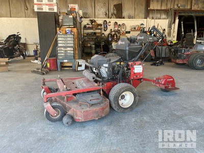 2022 Exmark Turf Tracer S-Series Stand-On Tondeuse à gazon