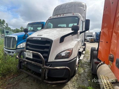 2021 Freightliner Cascadia 116 Cabeza Tractora Cabina Corta (Inoperable)