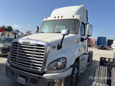 2017 Freightliner Cascadia 125 6x4 T/A Day Cab Truck Tractor