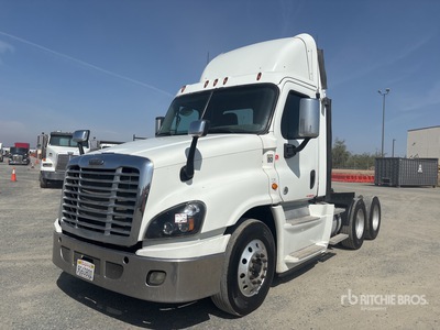 2017 Freightliner Cascadia 125 6x4 T/A Day Cab Truck Tractor