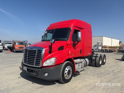 2017 Freightliner Cascadia 113 6x4 T/A Sleeper Truck Tractor
