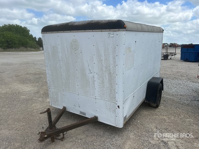 Wells Cargo TW101 10 ft S/A Rimorchio chiuso