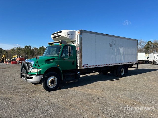 2016 International 4300 4x2 Refrigerated Truck