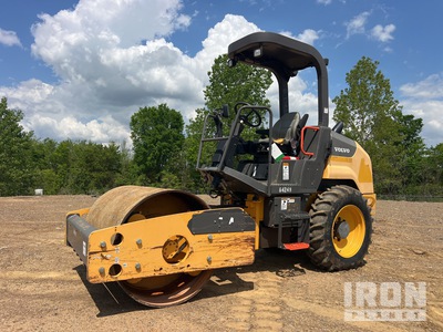 Volvo SD45B Double Drum Roller