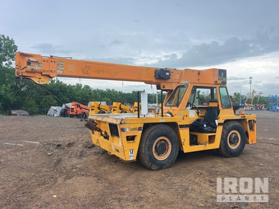 Broderson IC-80-3J 18000 lb Żuraw pokładowy