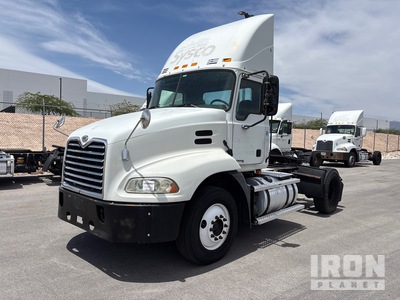 2006 Mack CXN612 4x2 S/A Day Cab Truck Tractor