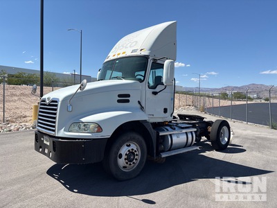 2007 Mack CXN612 4x2 Cabeza Tractora Cabina Corta
