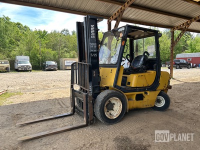 Clark CMP30D Forklift