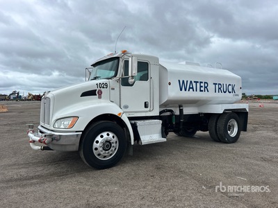 2013 Kenworth T270 2500 gal 4x2 Water Truck