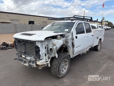 2021 Chevrolet 3500 4x4 Crew Cab Utility Truck