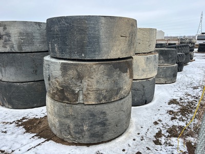 Quantity of (6) 26.5R25 Tires