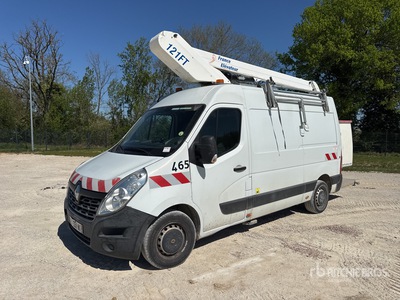 2017 France Elevateur 121Ft 12 m on 2018 Renault Master Camion Nacelle Bucket Truck