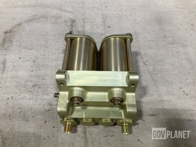 (2) Tactair 70250-01004-101 Hydraulic Dual Parking Brake Valves