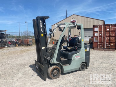 2015 NISSAN CFS65LP Cushion Tire Chariot Élévateur